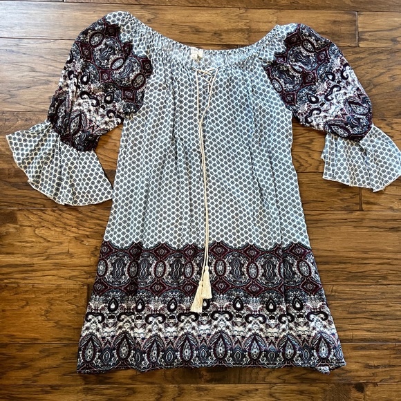 Dresses & Skirts - Cute Umgee dress